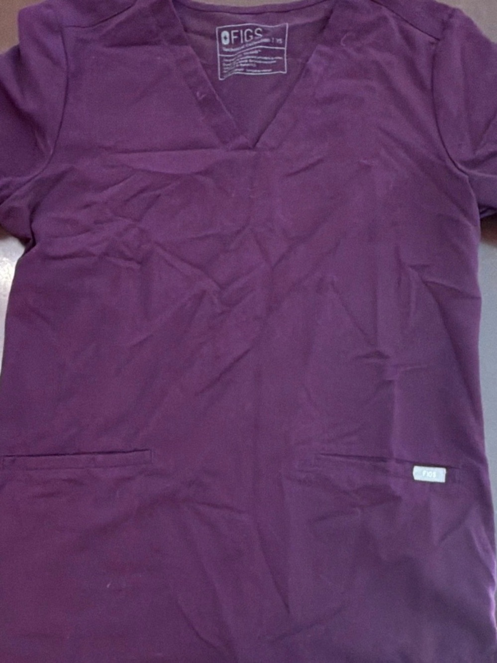 Figs Women’s Plum Scrub Top